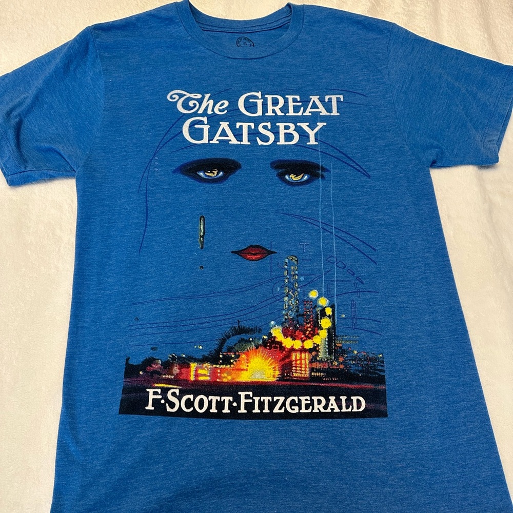 The Great Gatsby T-shirt - Size Small